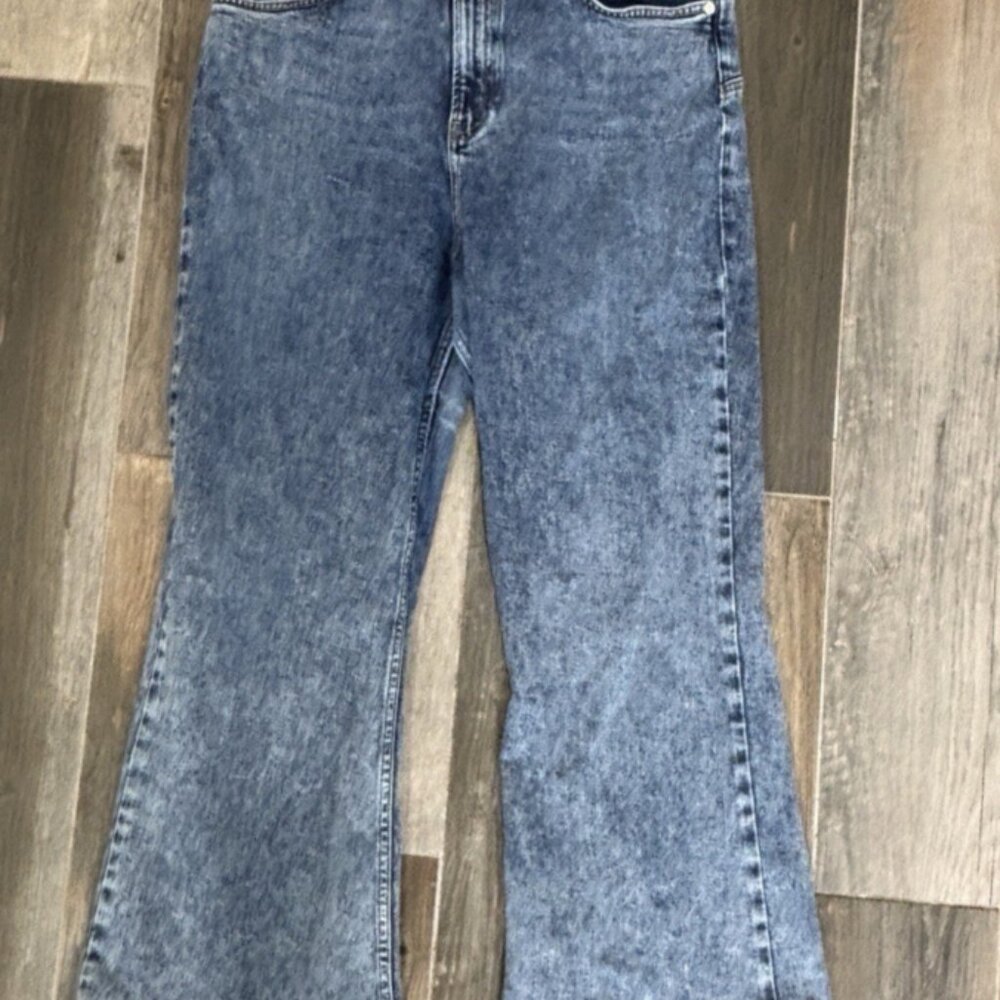 Free People We The Free Thunderbird Flare Jeans Lightening Bolt SIZE 35 X 26 HEM - Picture 11 of 11